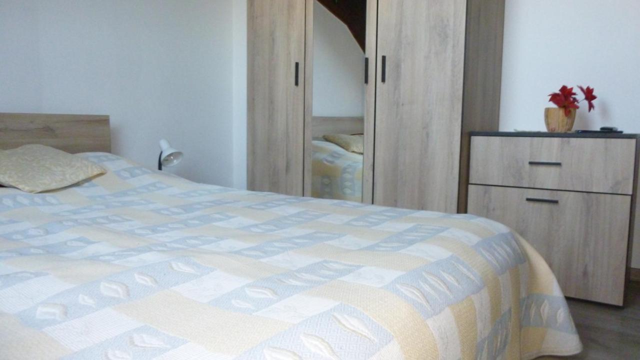 Magdalena Apartman Eger Exteriör bild