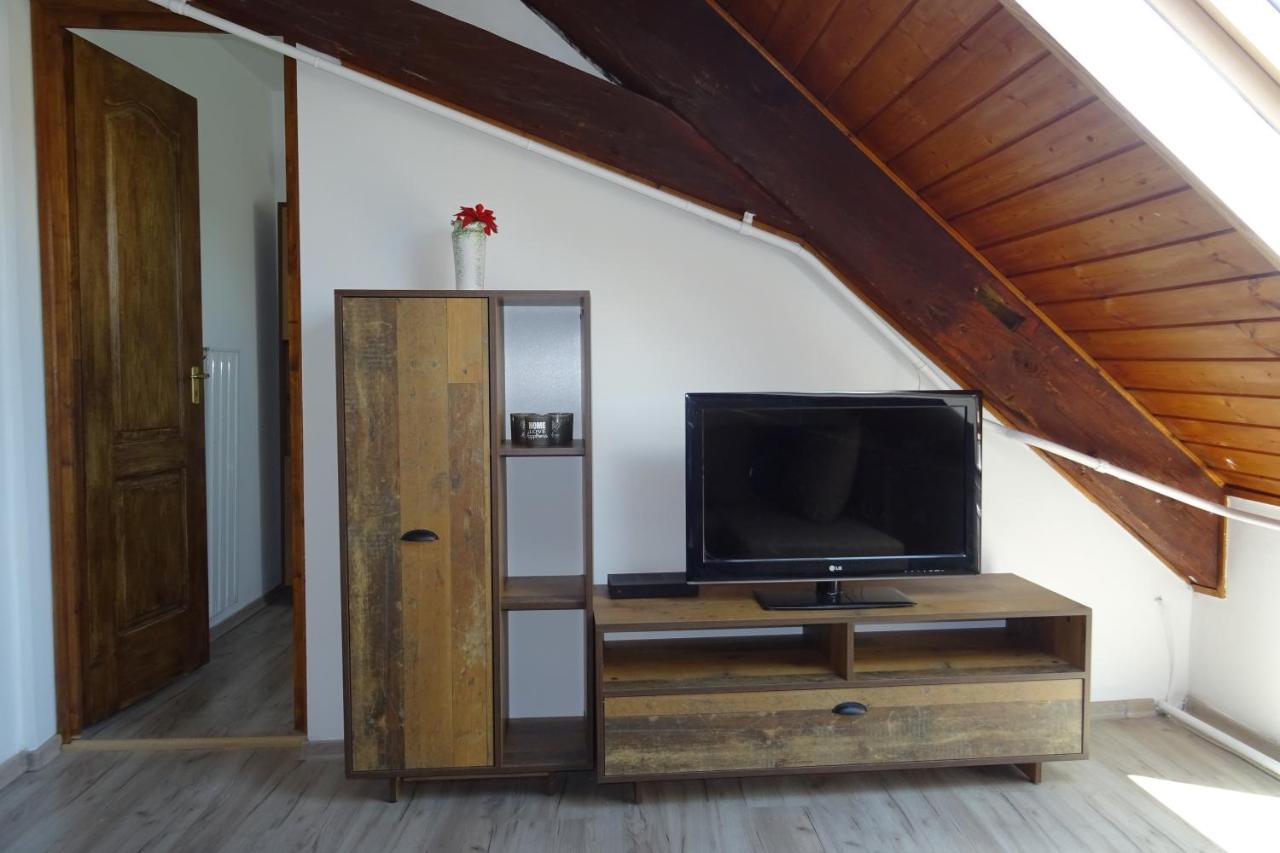 Magdalena Apartman Eger Exteriör bild